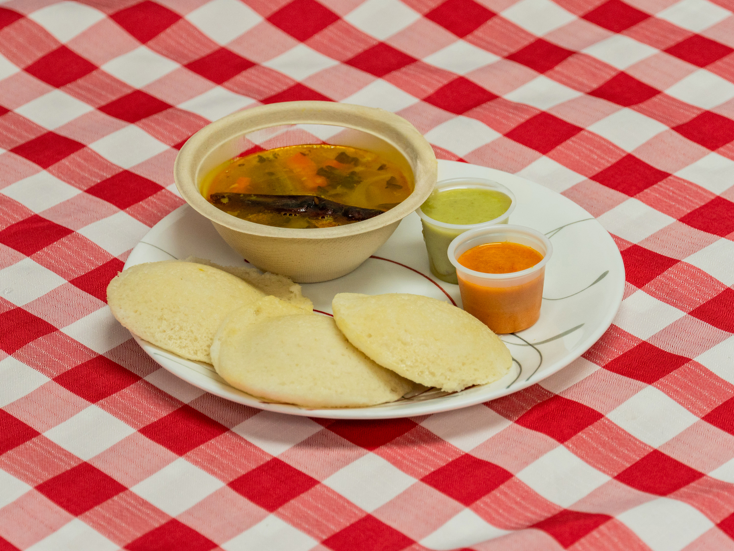 Idli with Sambar & Chutney